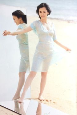 钟丽缇偷吻